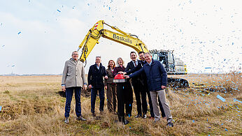 Minister Keijzer geeft startsein voor bouw Valkenhorst