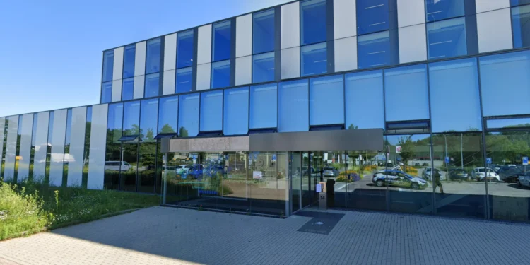 Jeffrey Versluis volgt Martin Brons op als gemeentesecretaris van Woerden