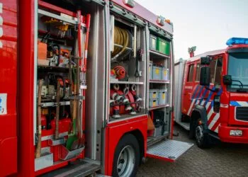 Brandweer wagen open zijkant
